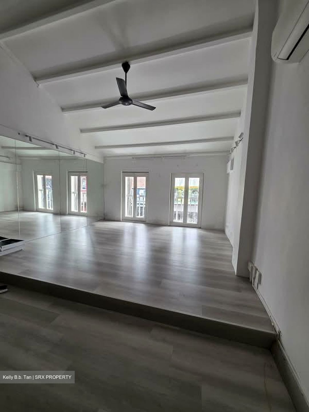 North Bridge Road (D7), Office #570957771